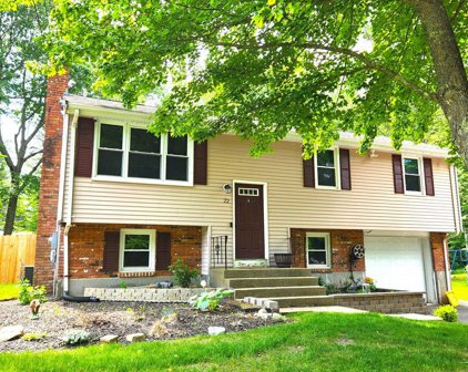 22 Eisenhower Dr, Norton