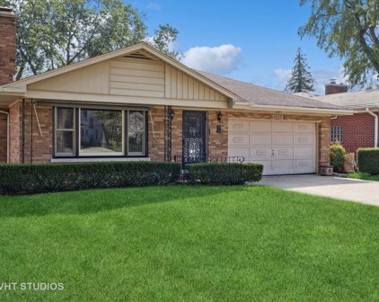 1025 S Stone Avenue, La Grange