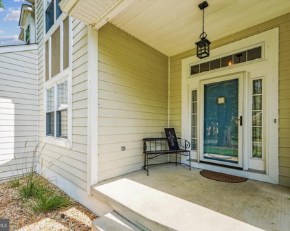 14590 Bachelors Hope Dr, Swan Point