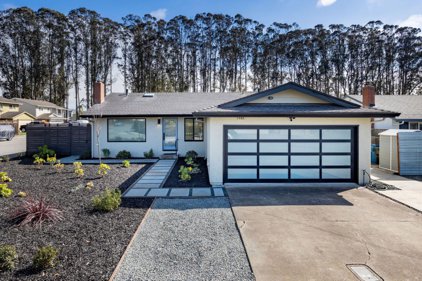 480 Grove ST, Half Moon Bay