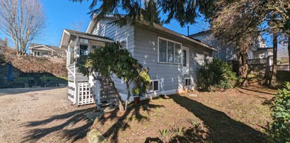 1315 Sixth Avenue, New Westminster