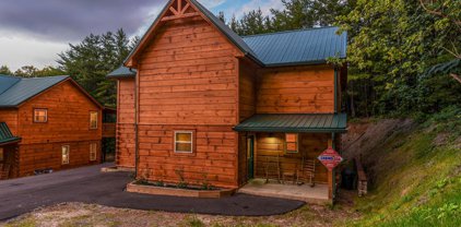 3215 Midvalley Drive, Pigeon Forge