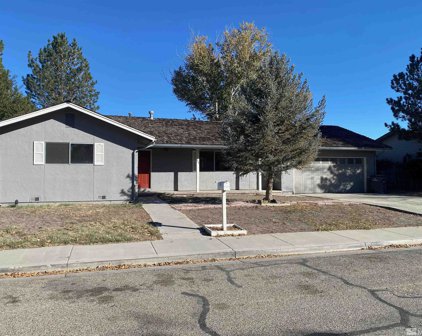324 Kay Way, Yerington
