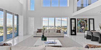 10 Venetian Way Unit #PH4, Miami Beach