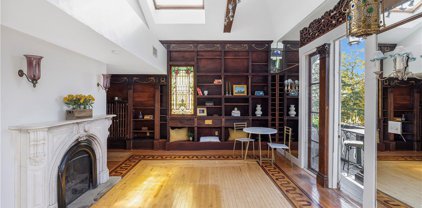 6 Howe Avenue Unit 7, Newport