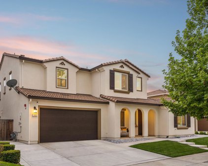 306 Hampstead Dr, Brentwood