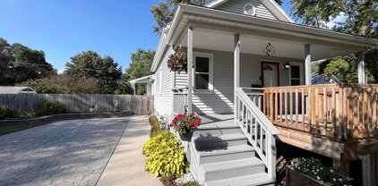1713 LYON, Port Huron
