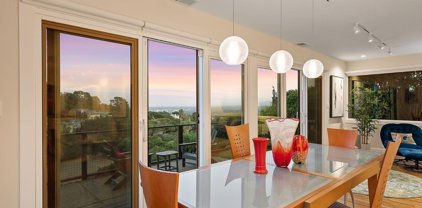 5 Pepper LN, San Carlos
