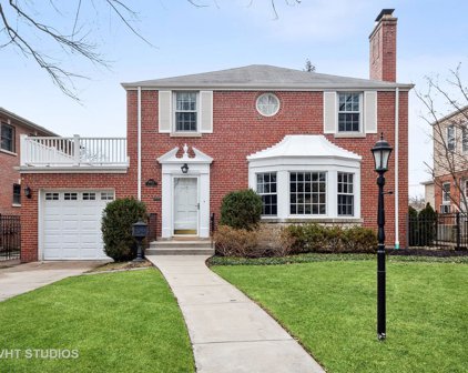 8023 Long Avenue, Skokie