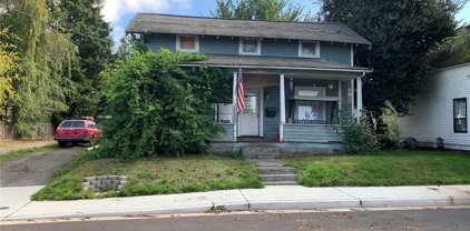 515 4th Street NE, Puyallup