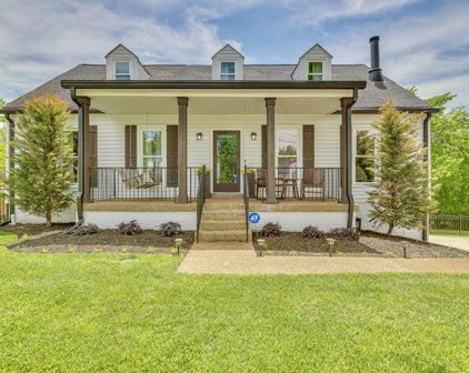 1202 Creekside Dr, Nolensville