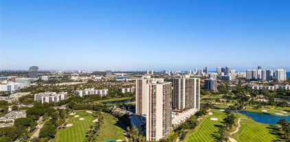 20335 W Country Club Dr Unit #2208, Aventura