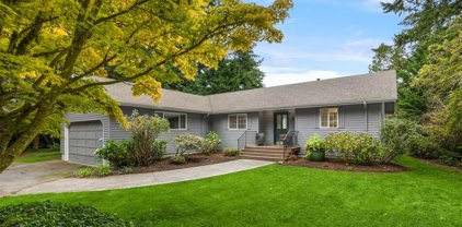 239 NE Oyster Point Drive, Poulsbo