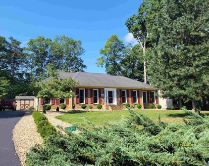 239 Jefferson Dr, Palmyra