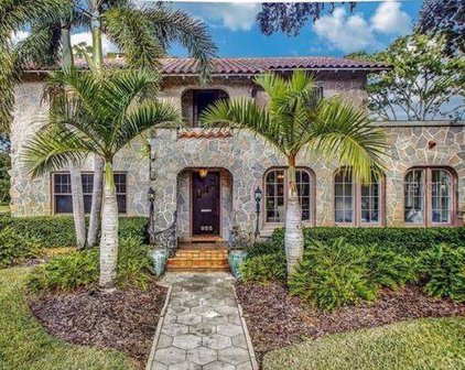 955 39th Avenue N, St Petersburg
