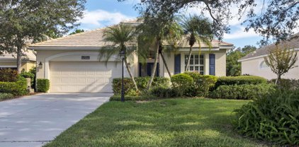 6737 Oak Manor Drive, Lakewood Ranch
