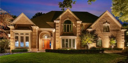 1066 W Grove Ct, Adams Twp