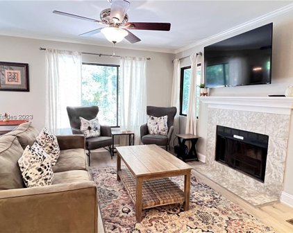 125 Shipyard Drive Unit 211, Hilton Head Island