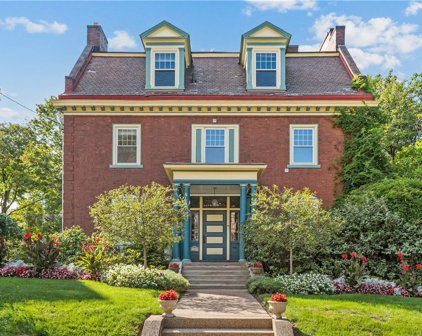 1080 Shady Ave, Shadyside