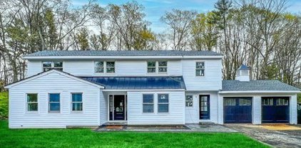 15 Highgate Rd, Wayland