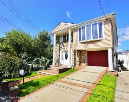 206 Freedom Avenue, Staten Island