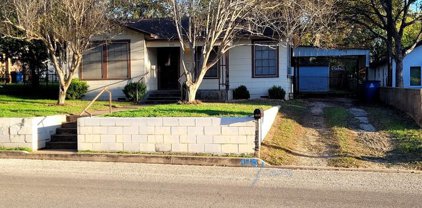 1314 C St, Floresville