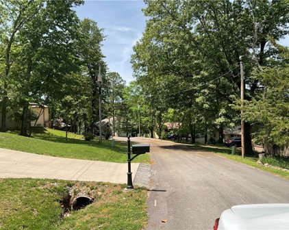 Whitfield Lane, Bella Vista