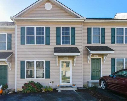 6648 Village Green  Dr, Roanoke