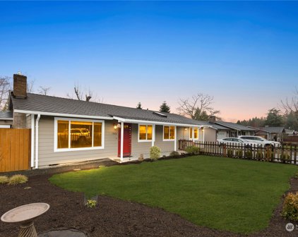 17606 SE 121st Pl, Renton