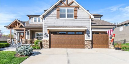 5890 S National Drive, Parkville