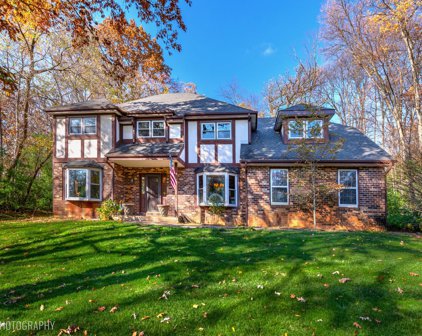 6906 Red Barn Road, Crystal Lake
