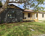 1504 S 2nd St, Floresville image