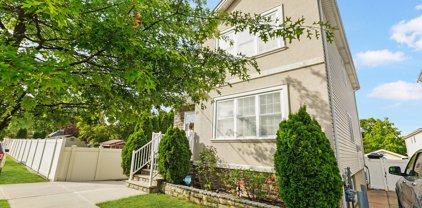 127 Roswell Avenue, Staten Island