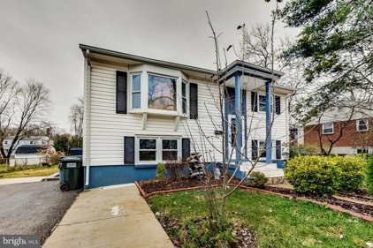 9711 Damascus Dr, Manassas