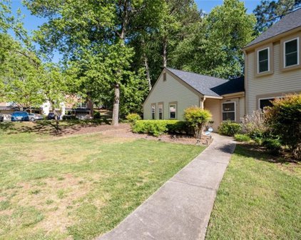 2115 Simsbury Lane, Dunwoody