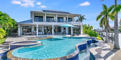 2416 SW 49th Terrace, Cape Coral
