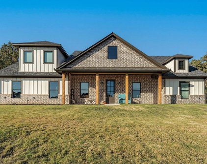 16243 Tulare, Lindale