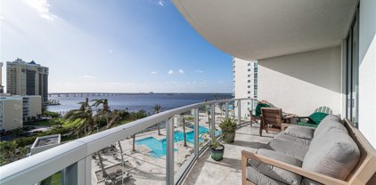 3000 Oasis Grand  Boulevard Unit 801, Fort Myers