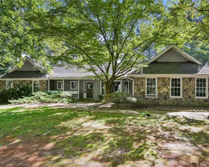 12335 King Road, Roswell