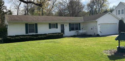 725 W Berry Avenue, Mishawaka