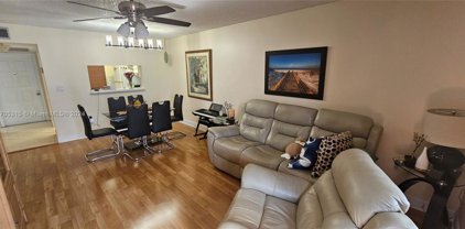 1000 Colony Point Cir Unit #417, Pembroke Pines