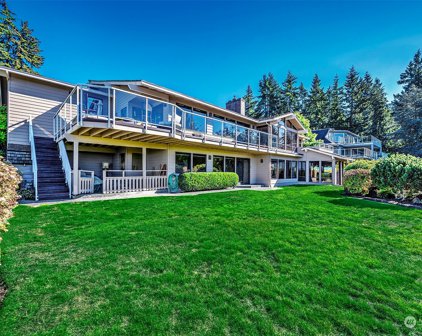 127 Skyline Drive, Edmonds