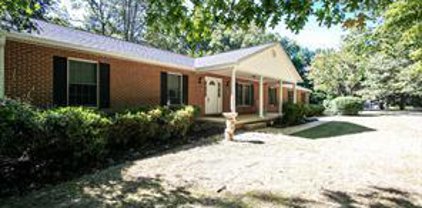8320 Hudson Dr, La Plata