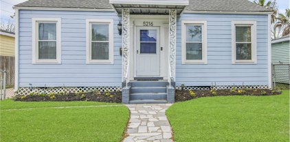 5216 Avenue O, Galveston