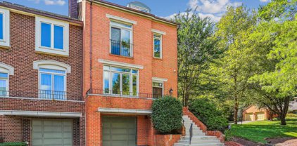 10751 Gloxinia Dr, North Bethesda