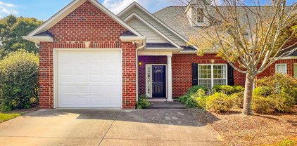 2041 Salisbury Square, Winston Salem
