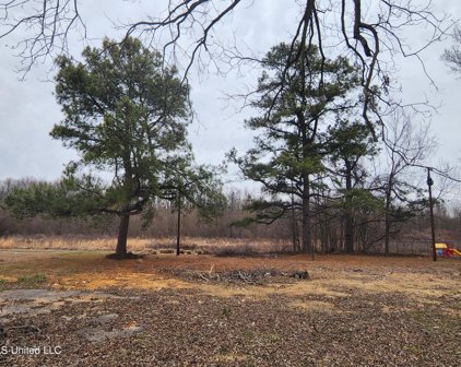 2020 W Goodman Road, Horn Lake