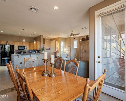 528 W Knotwood, Green Valley
