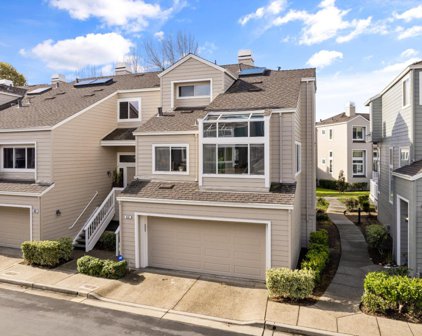 830 Intrepid LN, Redwood Shores