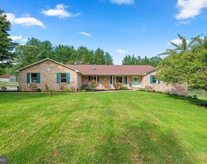13380 Pipes Ln, Sykesville